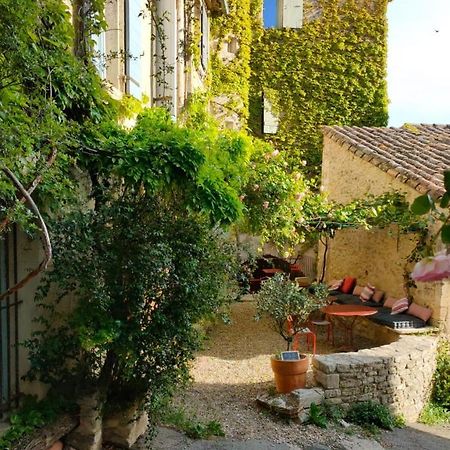 La Maison Pres De La Fontaine Saignon Exteriör bild